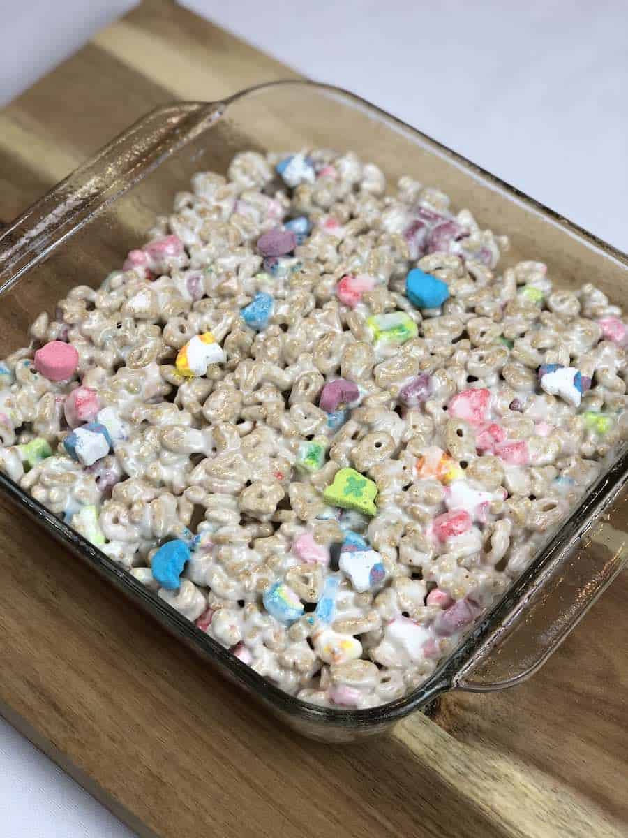 Lucky Charms Marshmallow Treats Moms & Munchkins