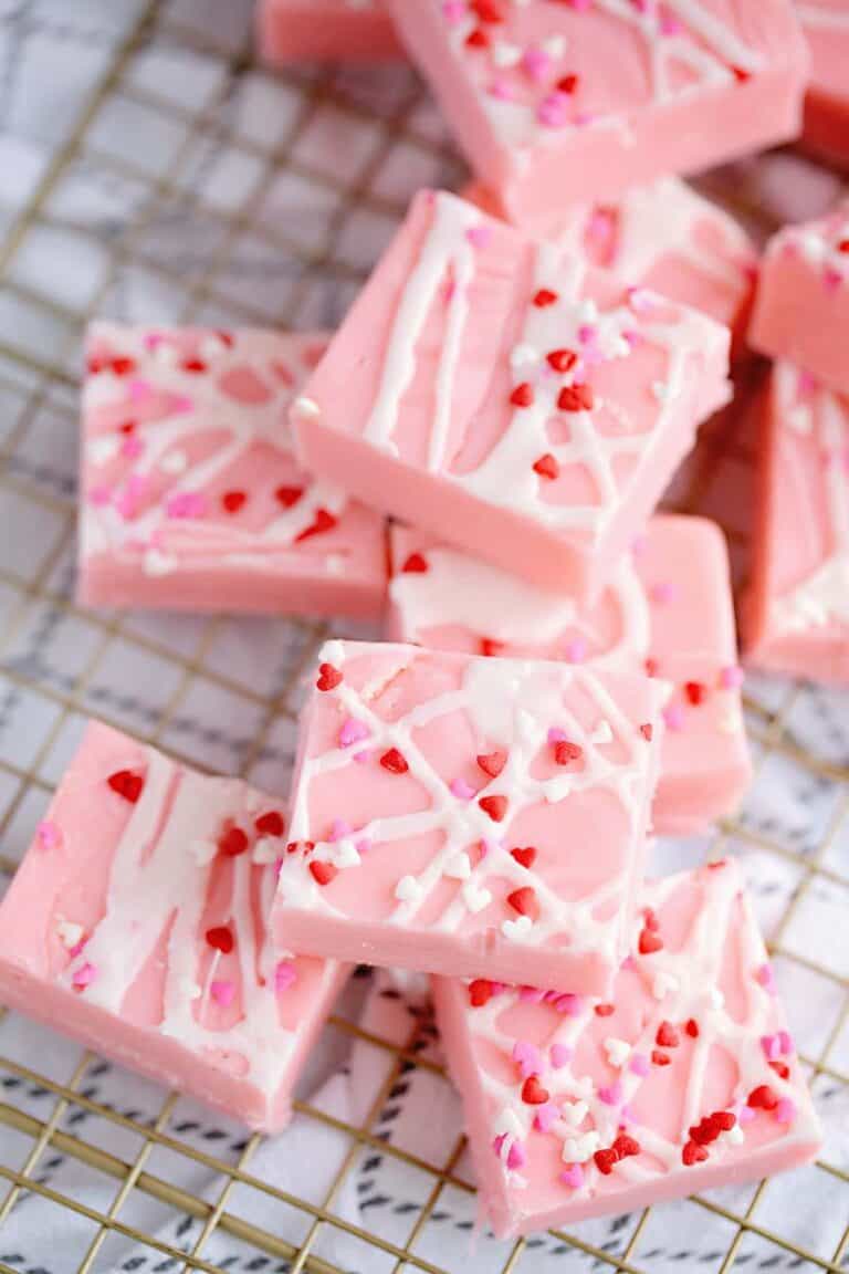 Easy Homemade Fudge Recipe for Valentine's Day